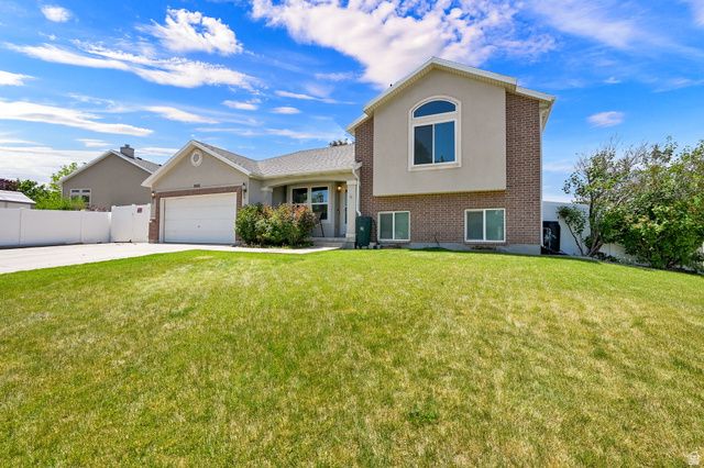 9592 WOOD PARK LN, South Jordan, UT 84009