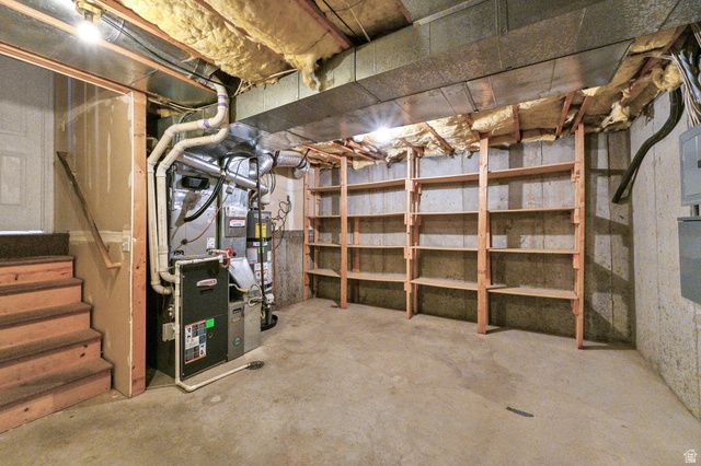 9592 WOOD PARK LN, South Jordan, UT 84009
