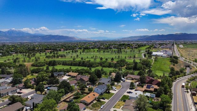 9592 WOOD PARK LN, South Jordan, UT 84009