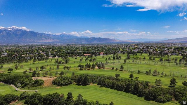 9592 WOOD PARK LN, South Jordan, UT 84009