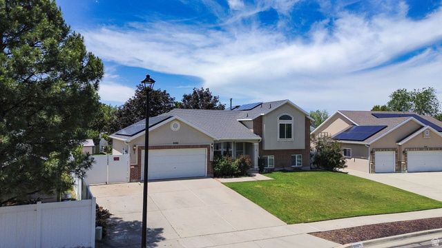 9592 WOOD PARK LN, South Jordan, UT 84009