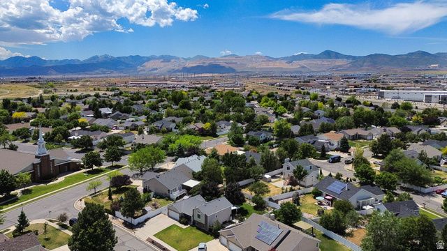 9592 WOOD PARK LN, South Jordan, UT 84009