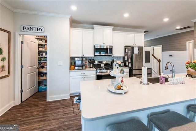 98 Heritage Pointe Drive, Villa Rica, GA 30180