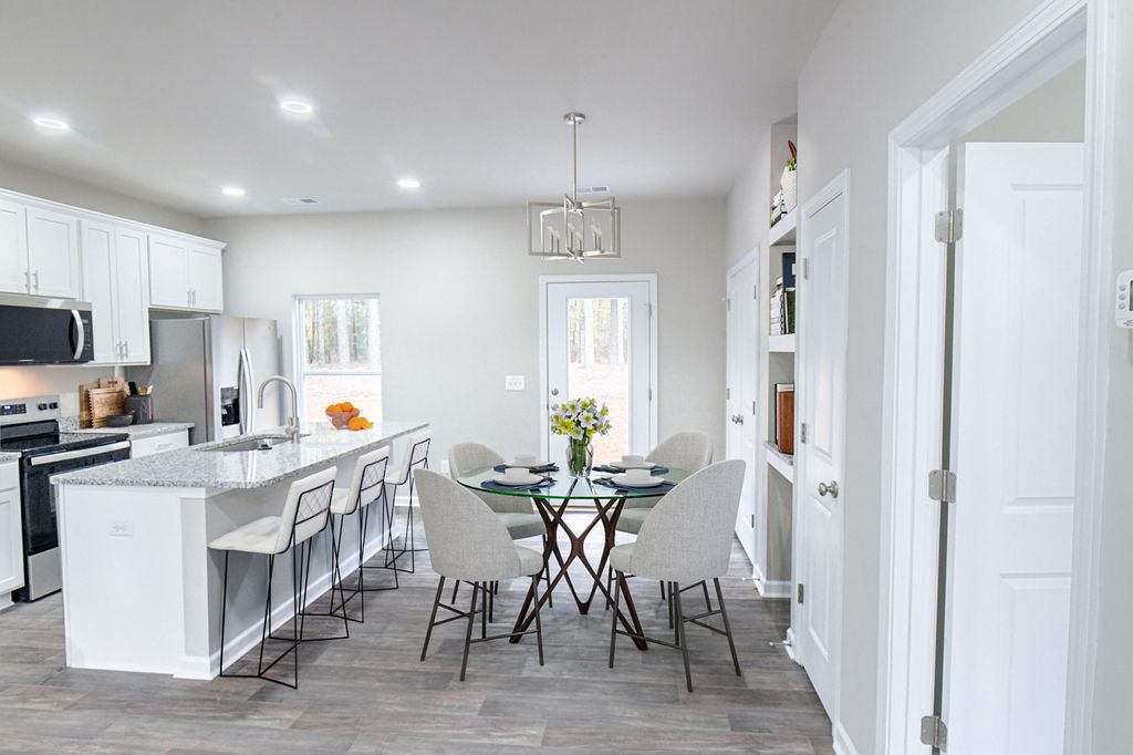 Image 12 of property listing at 141 Trotter Lane, Orangeburg, SC 29118