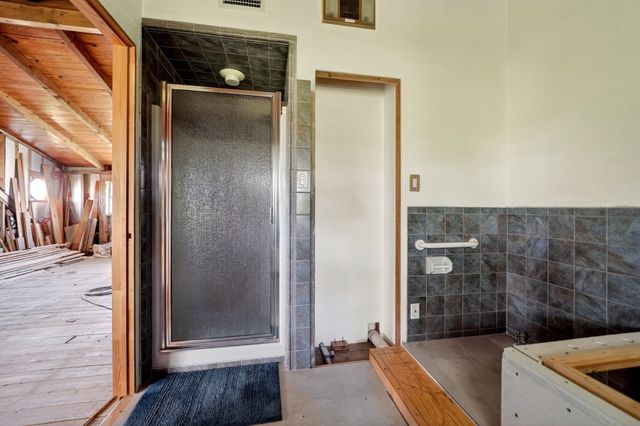 858 County Road 1006, Celeste, TX 75423