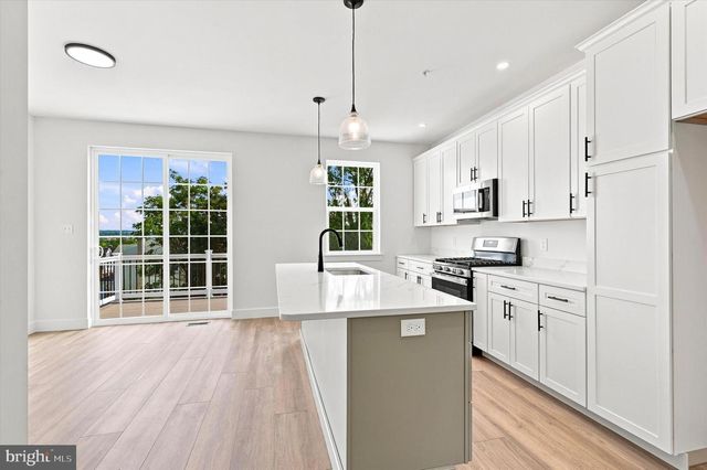 207 W EIGHTH ST, Bridgeport, PA 19405
