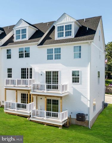 207 W EIGHTH ST, Bridgeport, PA 19405