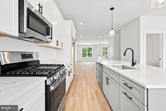 207 W EIGHTH ST, Bridgeport, PA 19405