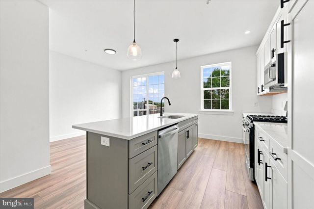 207 W EIGHTH ST, Bridgeport, PA 19405