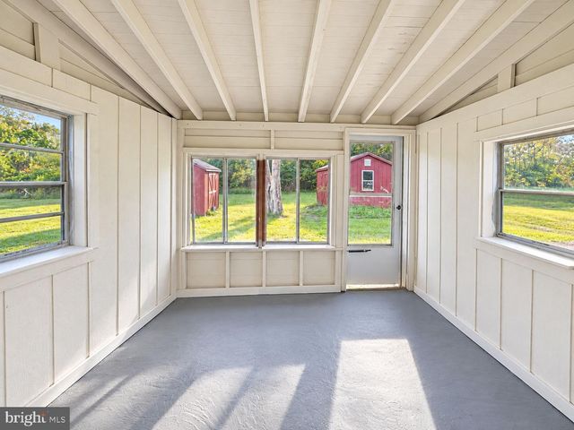 8614 LINTON HALL RD, Bristow, VA 20136