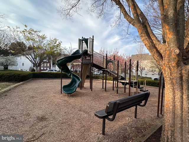 13925 COACHMANS CIR, Germantown, MD 20874