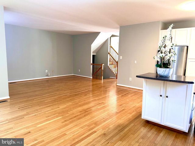 13925 COACHMANS CIR, Germantown, MD 20874