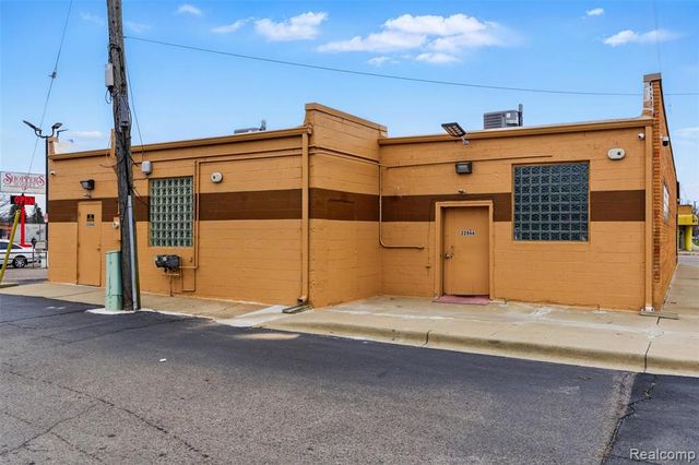 22860 Van Dyke, Warren, MI 48089