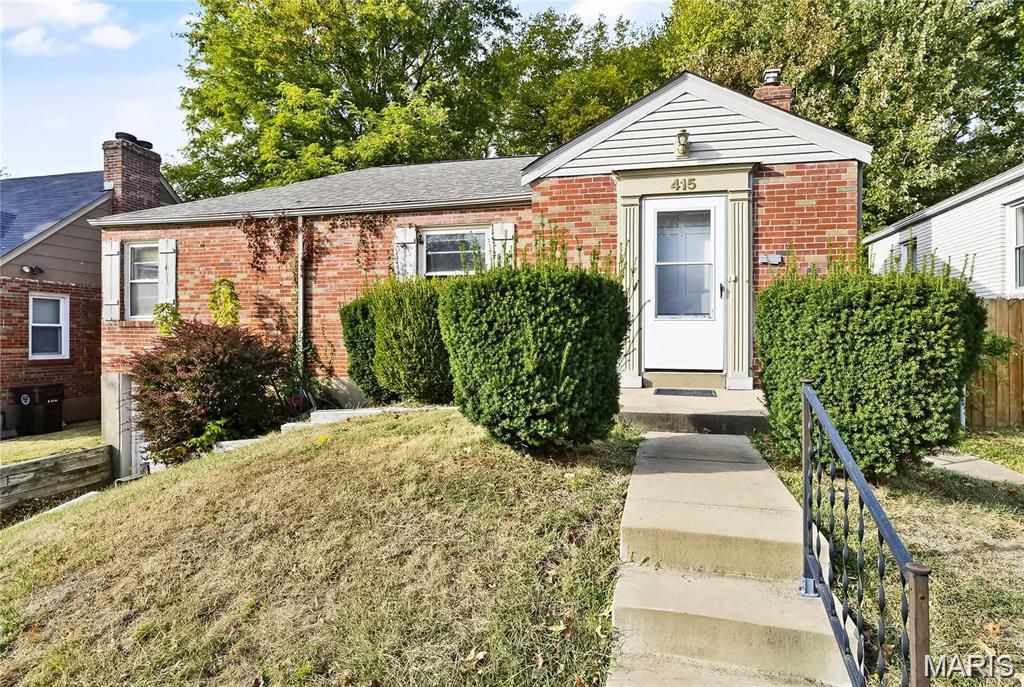 415 Robert Avenue, Ferguson, MO 63135