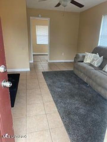 56 Holly Circle, Gulfport, MS 39501