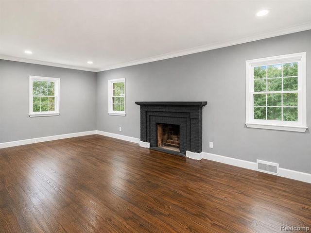 14205 Strathmoor Street, Detroit, MI 48227