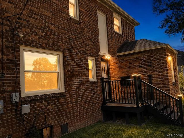 14205 Strathmoor Street, Detroit, MI 48227