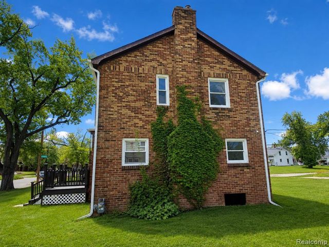 14205 Strathmoor Street, Detroit, MI 48227