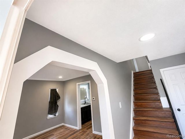 14205 Strathmoor Street, Detroit, MI 48227