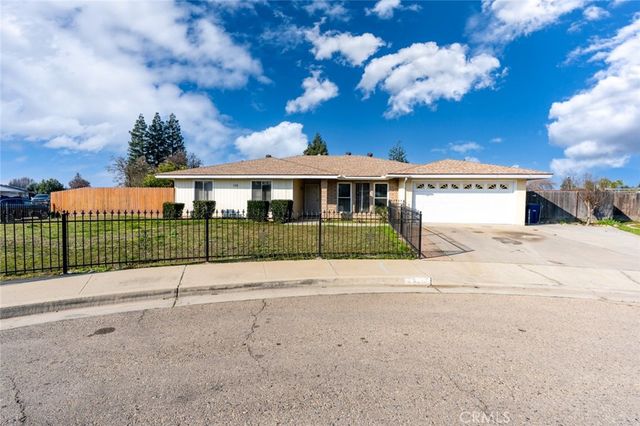 2160 3rd Street, Sanger, CA 93657