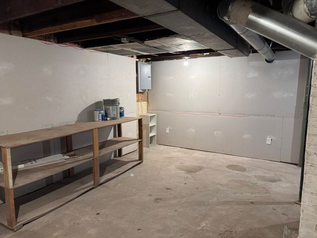 616 Grand Avenue, Michigan City, IN 46360