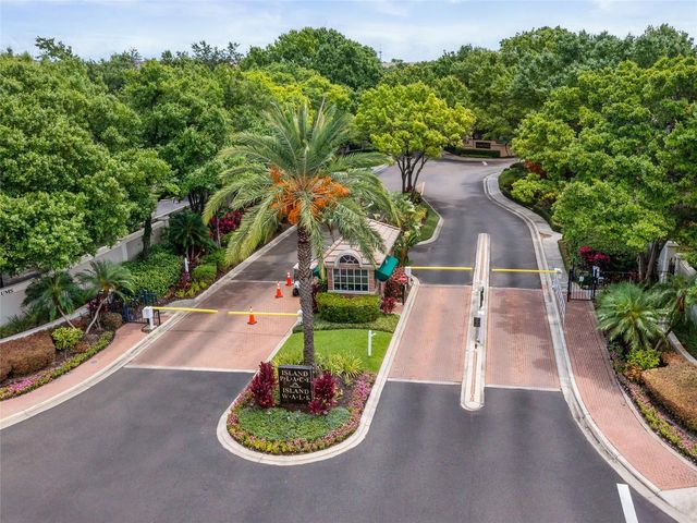 1109 NORMANDY TRACE ROAD 1109, Tampa, FL 33602