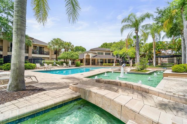1109 NORMANDY TRACE ROAD 1109, Tampa, FL 33602