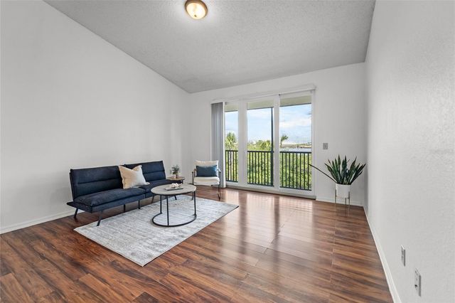 1109 NORMANDY TRACE ROAD 1109, Tampa, FL 33602