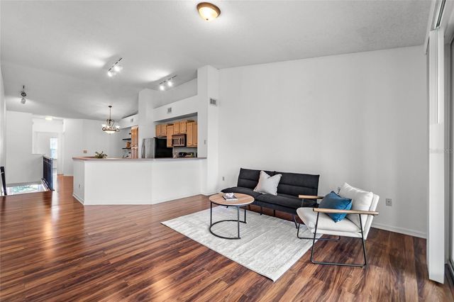 1109 NORMANDY TRACE ROAD 1109, Tampa, FL 33602