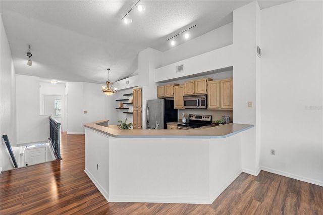 1109 NORMANDY TRACE ROAD 1109, Tampa, FL 33602