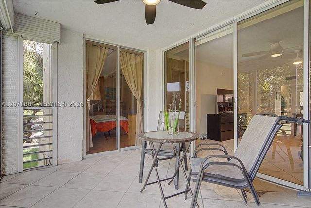 9520 Seagrape Dr 205, Davie, FL 33324