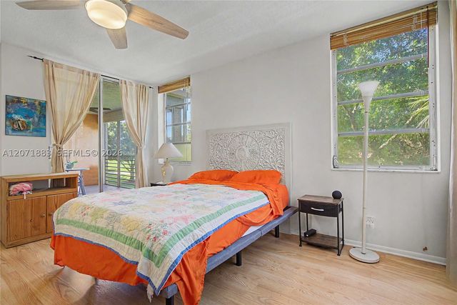 9520 Seagrape Dr 205, Davie, FL 33324