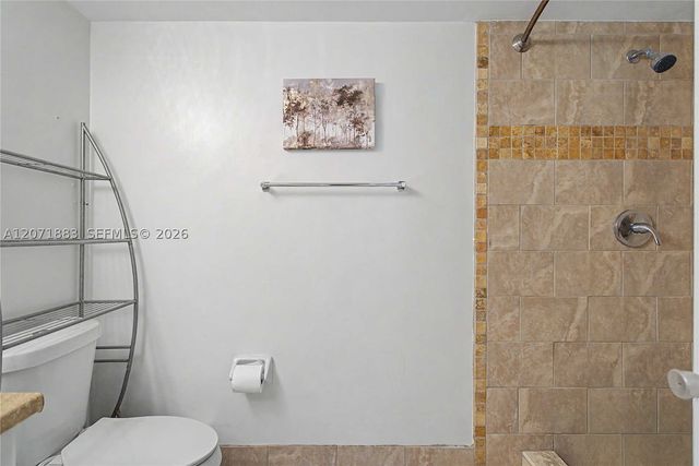 9520 Seagrape Dr 205, Davie, FL 33324