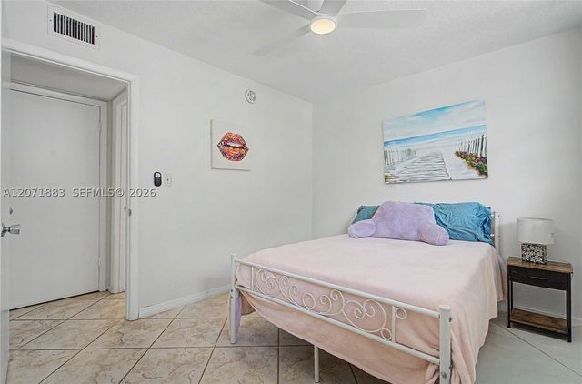 9520 Seagrape Dr 205, Davie, FL 33324