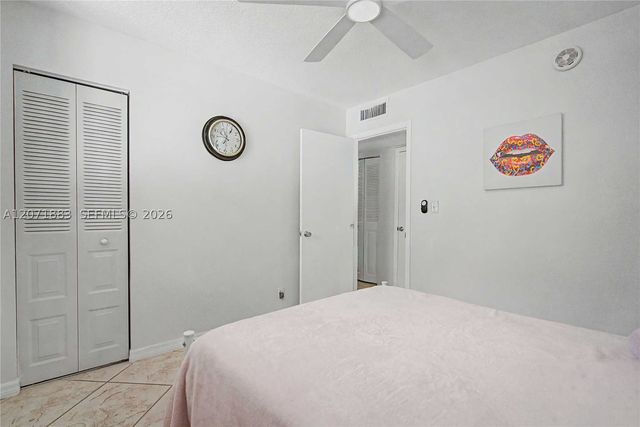 9520 Seagrape Dr 205, Davie, FL 33324