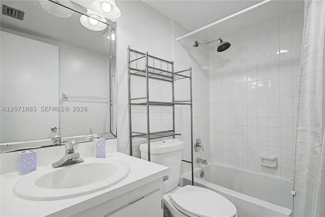 9520 Seagrape Dr 205, Davie, FL 33324