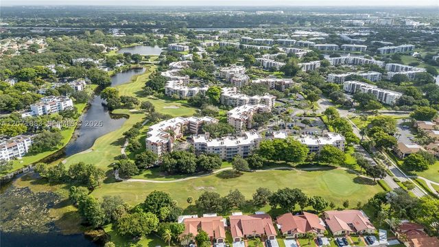 9520 Seagrape Dr 205, Davie, FL 33324