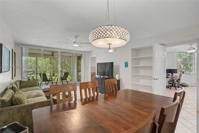 9520 Seagrape Dr 205, Davie, FL 33324