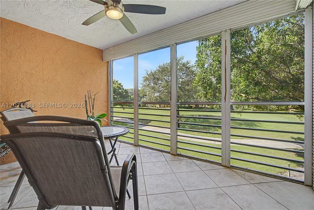 9520 Seagrape Dr 205, Davie, FL 33324