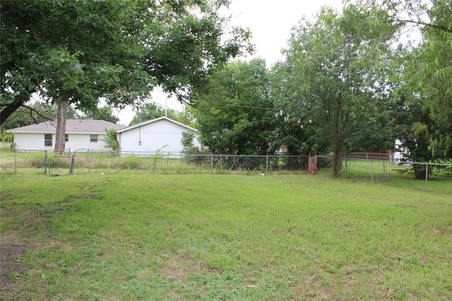 311 E Willow Lane, Princeton, TX 75407
