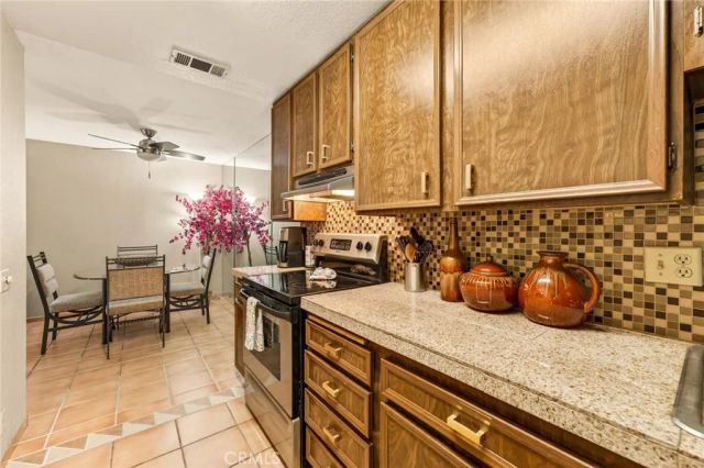 2812 N Auburn Court 202, Palm Springs, CA 92262