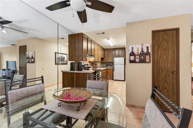 2812 N Auburn Court 202, Palm Springs, CA 92262