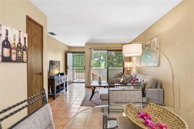 2812 N Auburn Court 202, Palm Springs, CA 92262