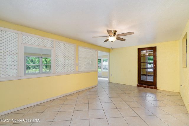 755 Haftez Street NE, Palm Bay, FL 32907