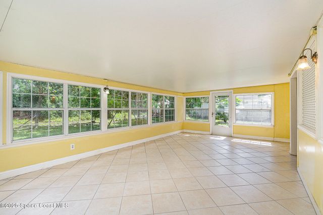 755 Haftez Street NE, Palm Bay, FL 32907