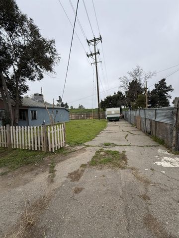 1603 W Hazelton Ave, Stockton, CA 95203