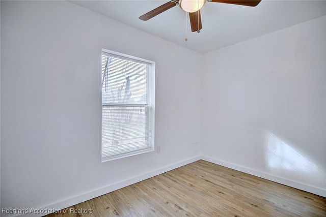 915 S Waldron Avenue, Avon Park, FL 33825