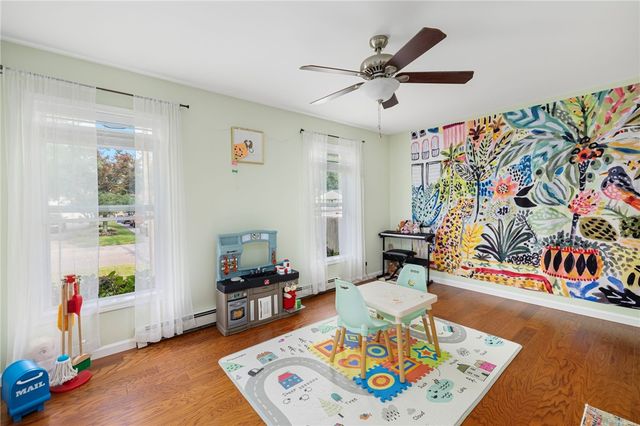 121 Spofford Avenue, Warwick, RI 02888