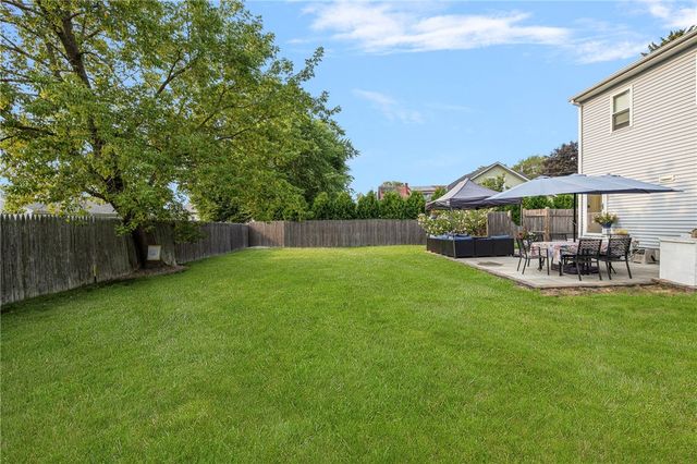 121 Spofford Avenue, Warwick, RI 02888