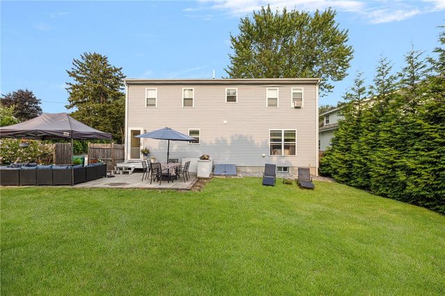 121 Spofford Avenue, Warwick, RI 02888